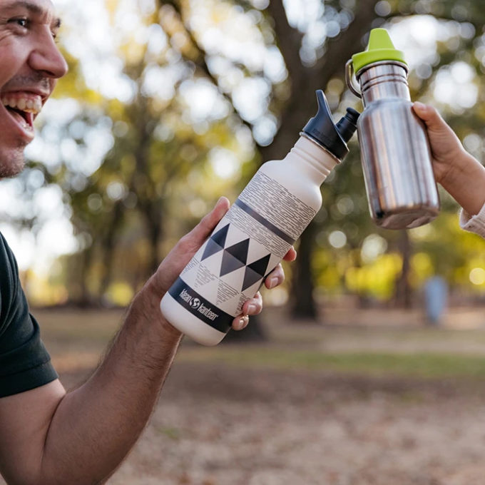 Klean Kanteen Classic 800 ml met Sportdop buiten