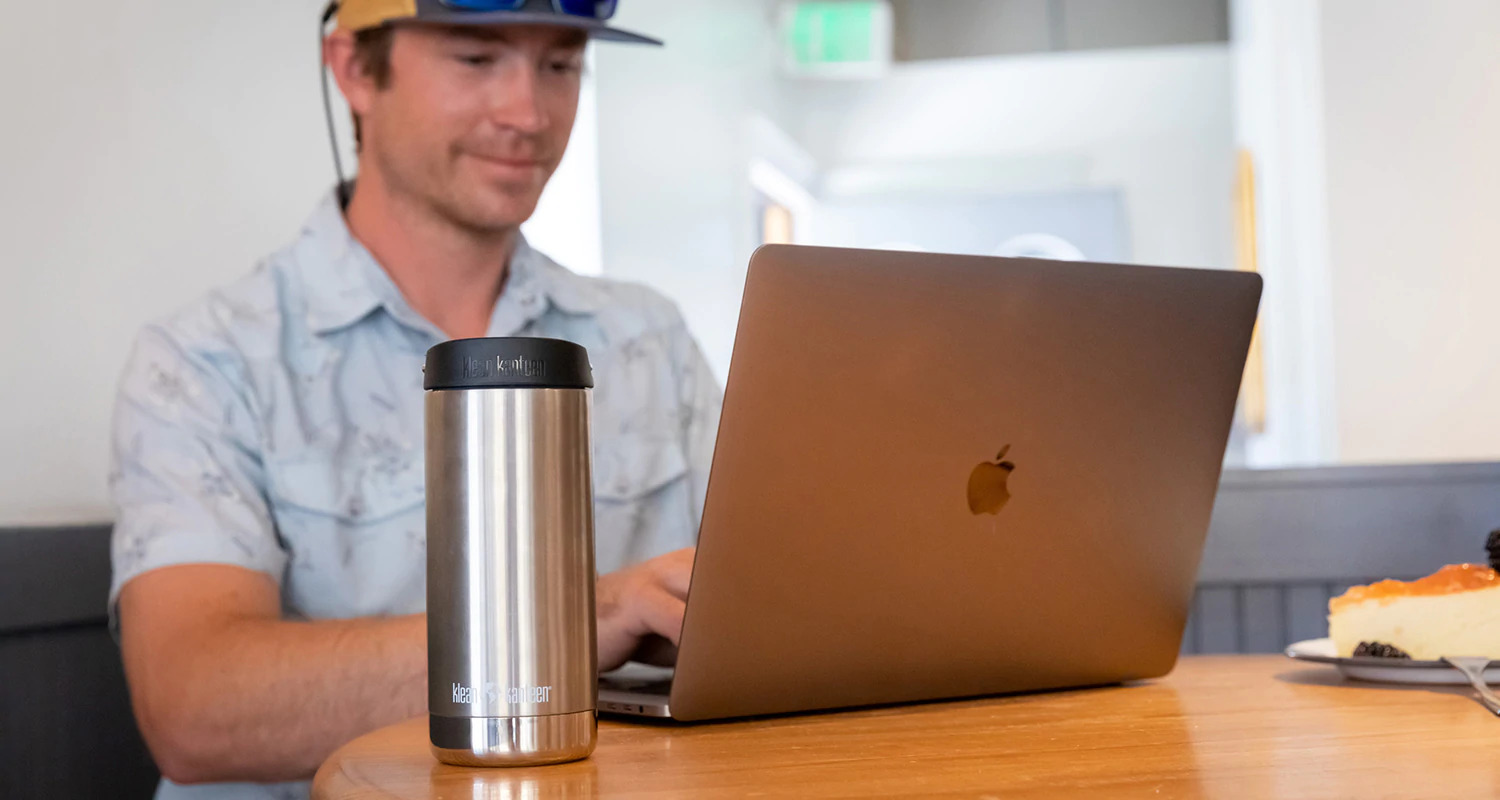 Klean Kanteen koffiebekers laptop