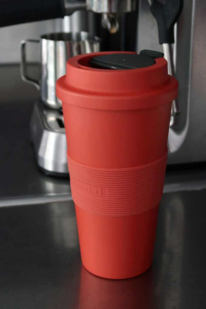 Zuperzozial Time-Out Mug Large - Koffiebeker Reisbeker - Terra Red lunch